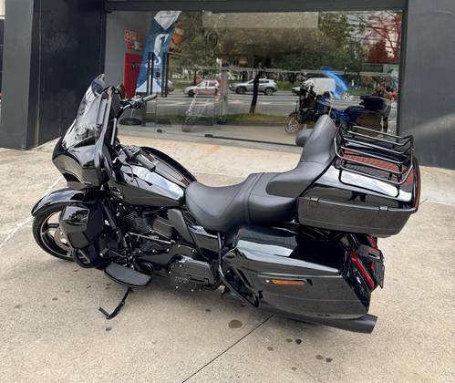 HARLEY-DAVIDSON STREET GLIDE ULTRA 
